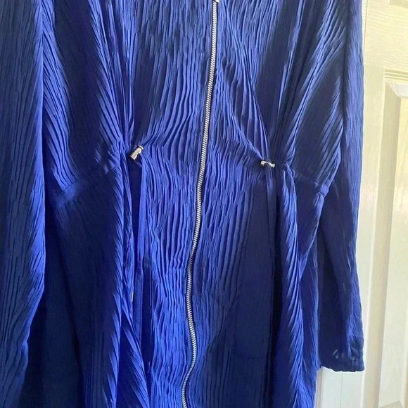 Chico's Traveler's Full Zip Lightweight Jacket Blue No-Wrinkle | Size: 3 (16/18) - Picture 2 of 8